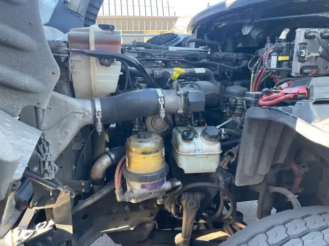 2017 FREIGHTLINER/MERCEDES M2 112