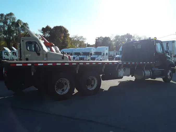 2015 FREIGHTLINER/MERCEDES M2 112