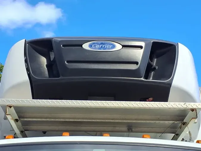 2018 FREIGHTLINER M2 106