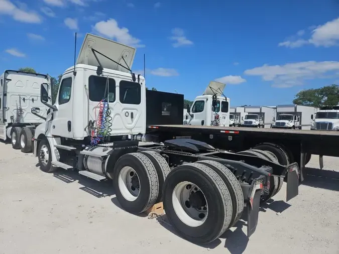 2019 FREIGHTLINER/MERCEDES NEW CASCADIA PX12664