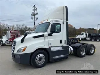 2020 FREIGHTLINER CA126