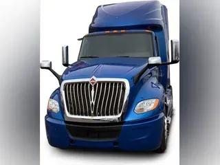 2022 International LT625