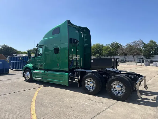2023 Peterbilt 579