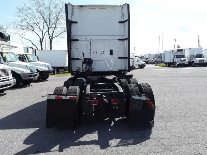 2020 NAVISTAR INTERNATIONAL LT625 SLPR CAB