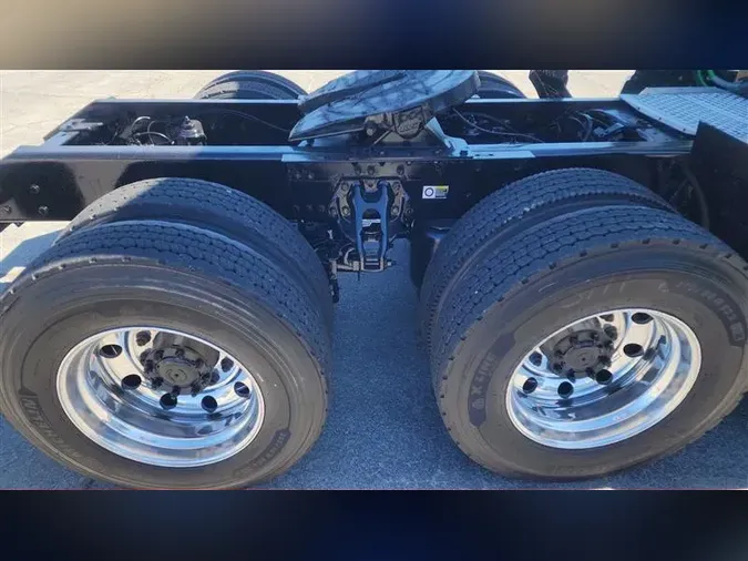 2021 KENWORTH T680