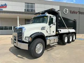 2016 MACK GU713