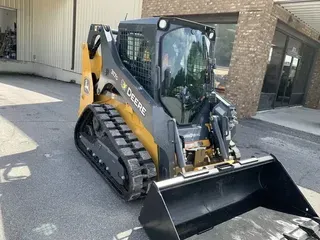 2022 John Deere 317G