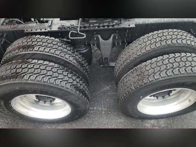 2020 INTERNATIONAL LT