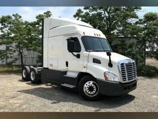 2018 Freightliner Corp. CASCADIA