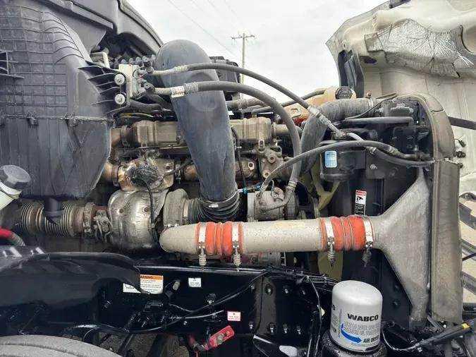 2022 FREIGHTLINER Cascadia 126071cf0d6af778d03ccbd7b2adf35d1c8