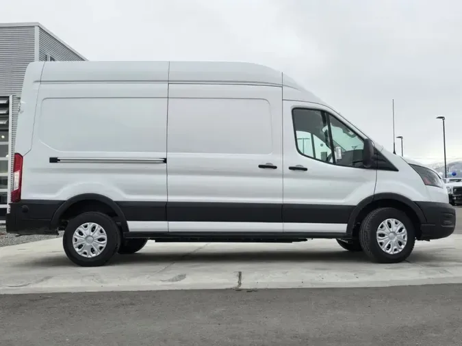 2024 Ford E-Transit Cargo Van