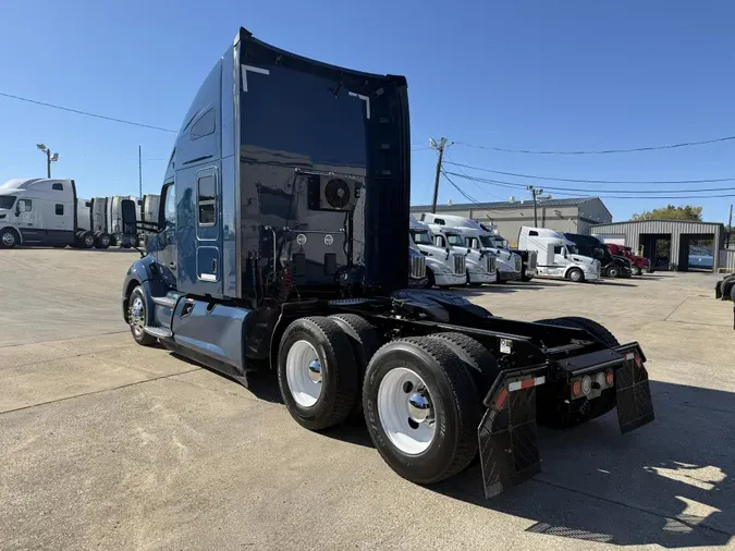 2022 Kenworth T680