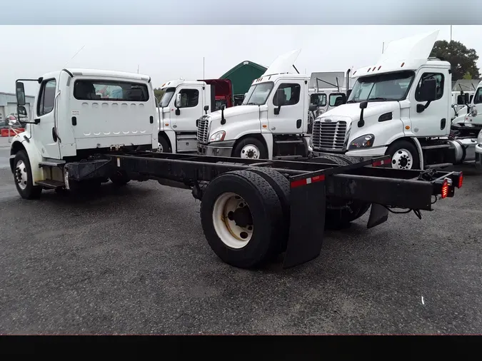 2015 FREIGHTLINER/MERCEDES M2 106