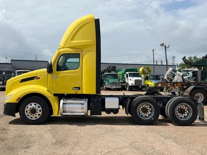 2023 Peterbilt 579