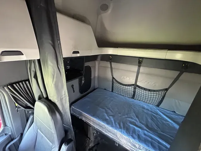 2020 Freightliner Cascadia0729bc4785eb2a1756aa3d9830fbc726