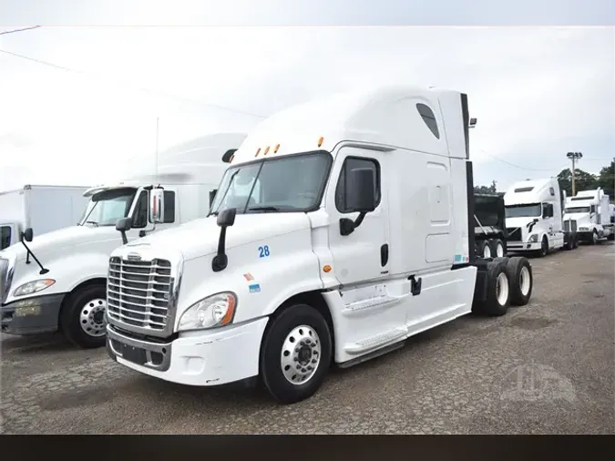 2015 FREIGHTLINER CASCADIA 125072d41c8ff9490297bed6801767b5cd6