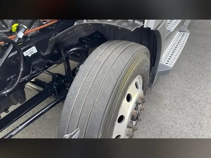 2021 FREIGHTLINER CA126