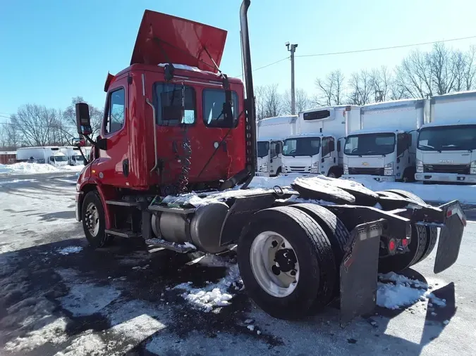 2019 FREIGHTLINER/MERCEDES CASCADIA 113