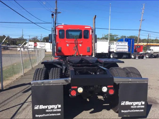 2016 PETERBILT 567