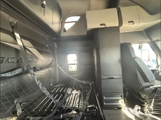 2023 Freightliner Cascadia 126