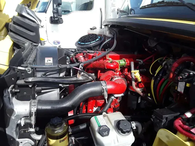 2016 FREIGHTLINER/MERCEDES M2 106