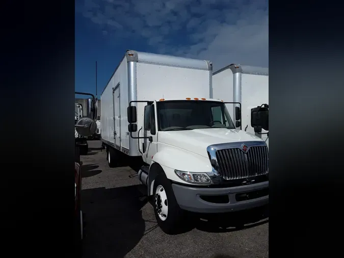 2019 NAVISTAR INTERNATIONAL 4300