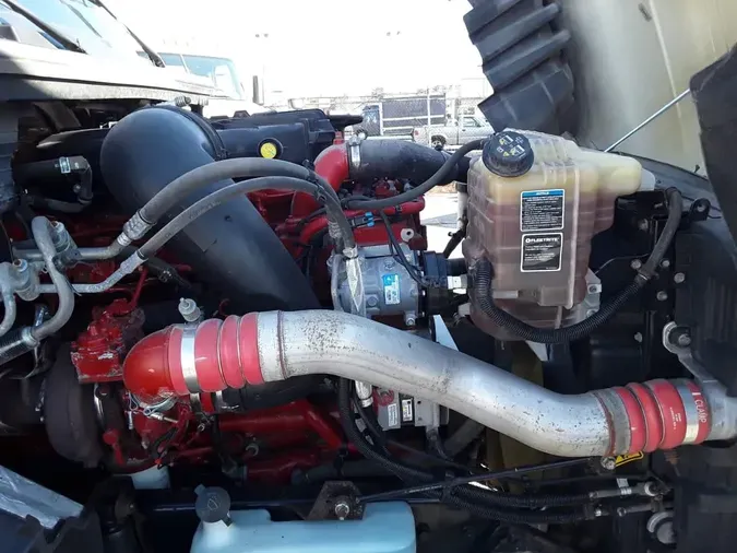 2020 NAVISTAR INTERNATIONAL LT625 SLPR CAB