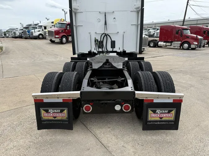 2023 Peterbilt 579