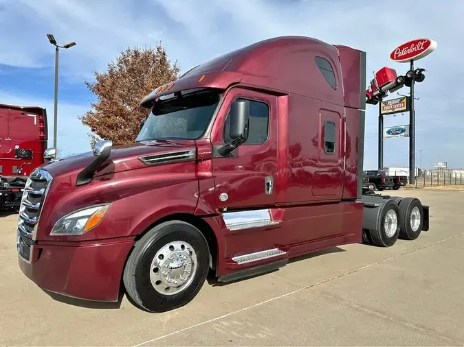 2019 Freightliner Cascadia073c43e37c57b0e93d5e4d4b1af8cb0f