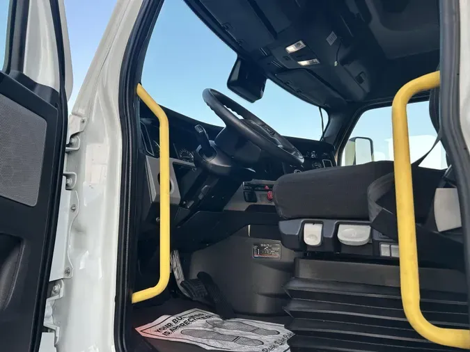 2022 Freightliner Cascadia
