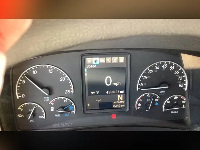 2023 Freightliner Cascadia 126