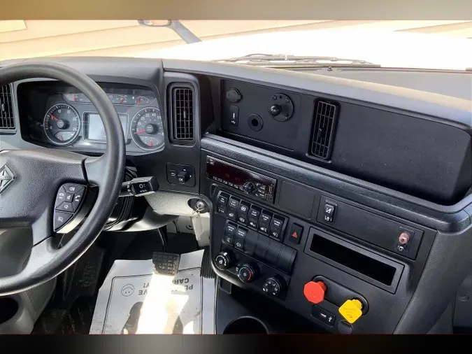 2021 INT LT625 6x4