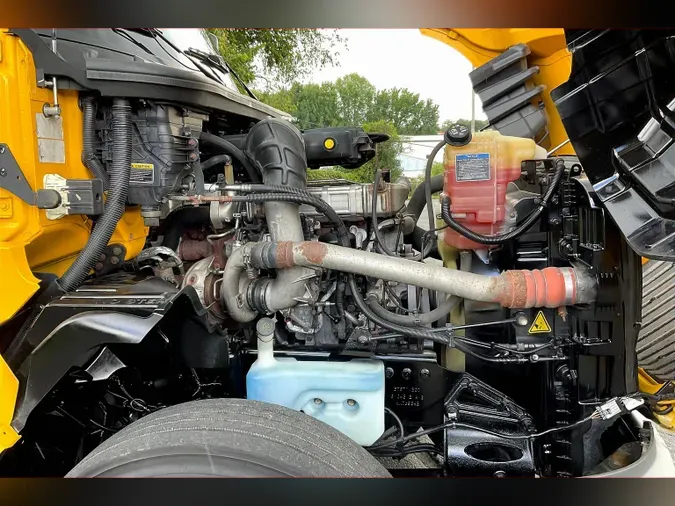 2019 INT LT625 6x4