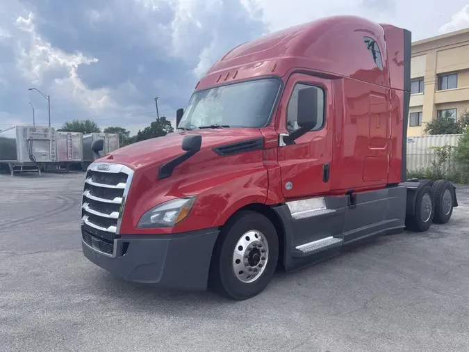 2020 Freightliner Cascadia