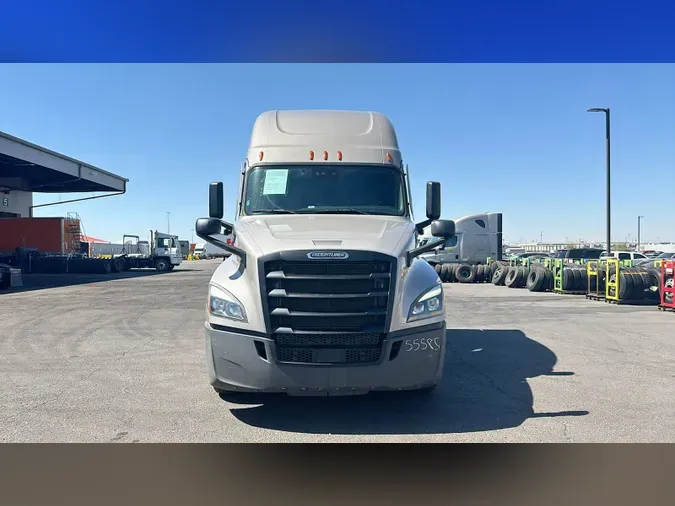 2023 Freightliner Cascadia