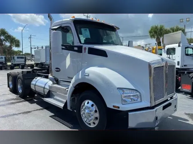 2015 Kenworth T880