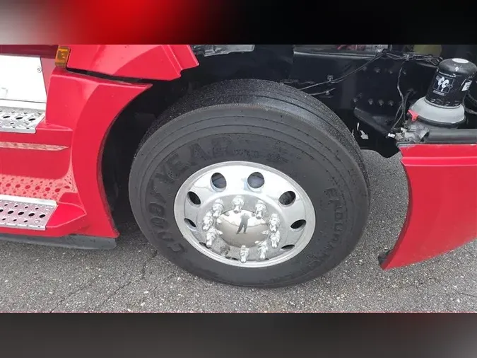 2021 FREIGHTLINER CA126