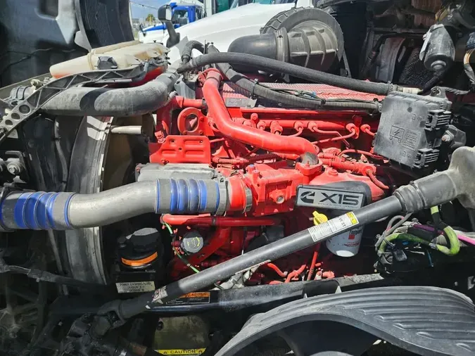2019 VOLVO VNL64T-760