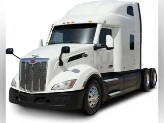 2022 Peterbilt 579