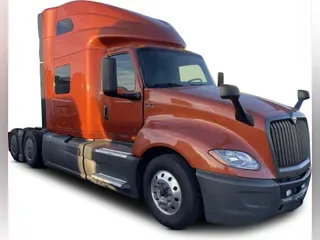 2022 International LT625