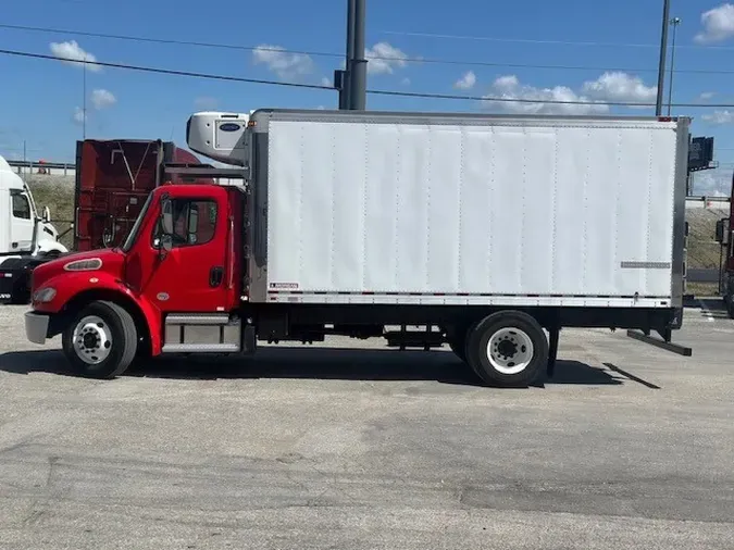 2017 FREIGHTLINER M2