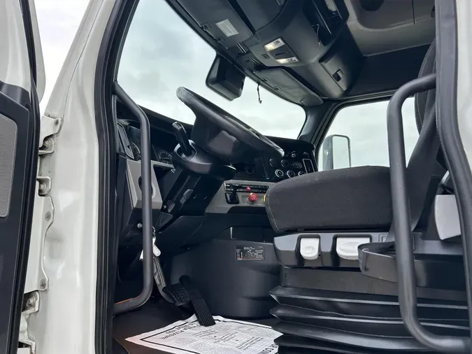 2020 Freightliner Cascadia