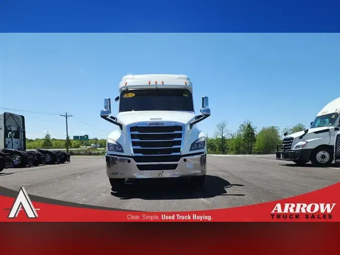 2020 FREIGHTLINER CA126