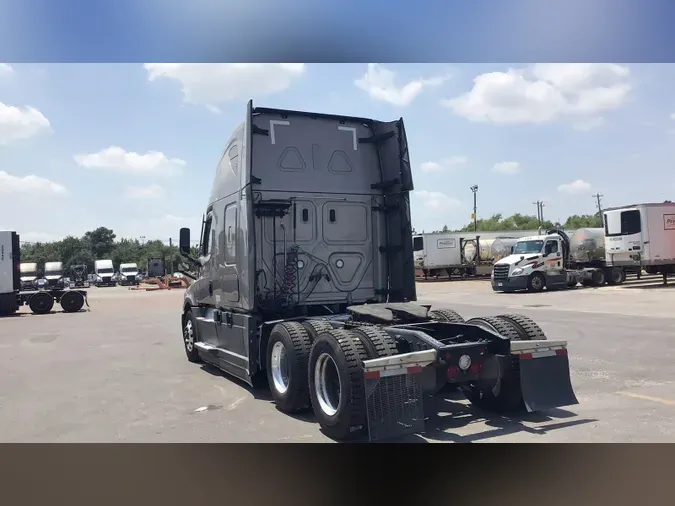 2023 Freightliner Cascadia