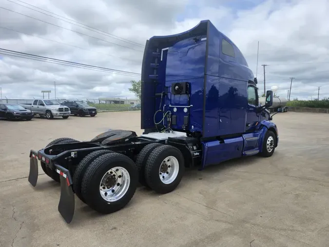 2022 Peterbilt 579