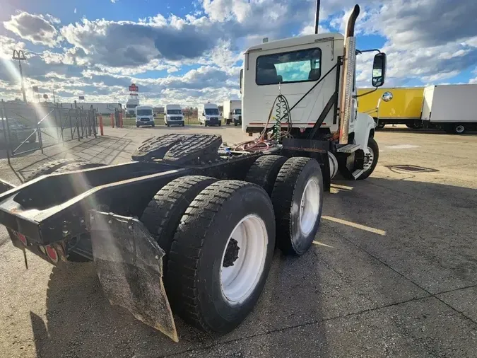 2008 MACK PINNACLE CHU613