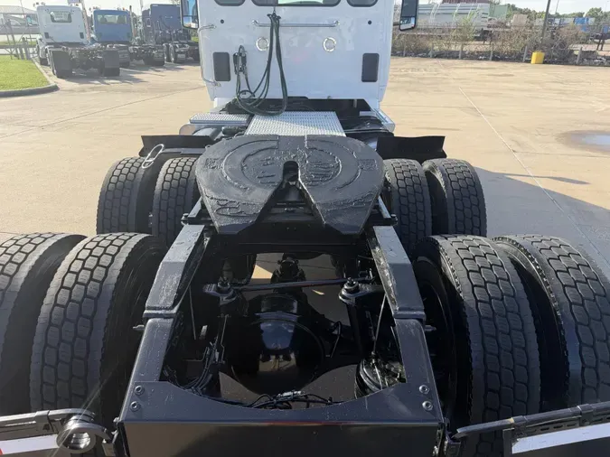 2023 Peterbilt 579