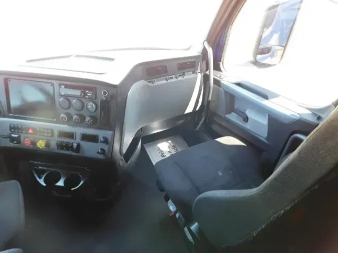 2020 Freightliner New Cascadia 126