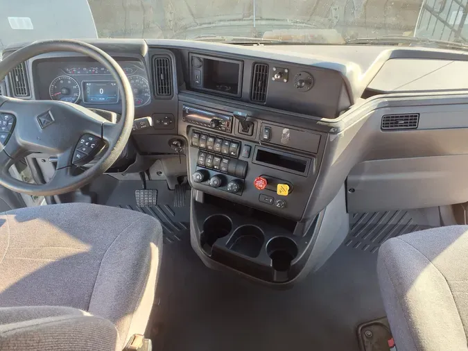 2019 NAVISTAR INTERNATIONAL LT625 SLPR CAB