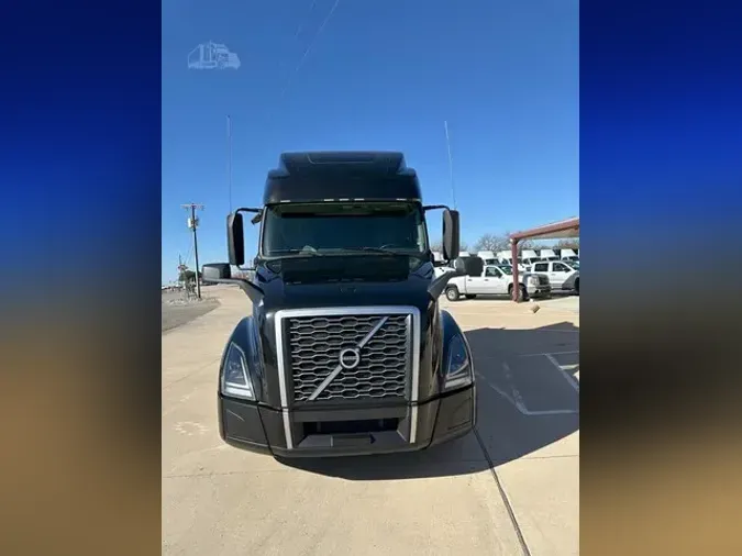 2022 VOLVO VNL64T860